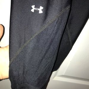 UA compression leggings